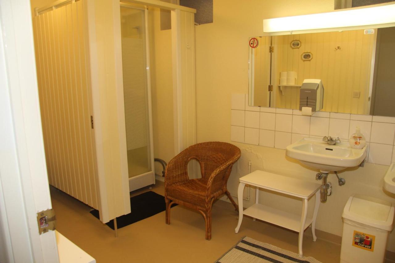 Gula Villan Guesthouse Akureyri Exteriör bild