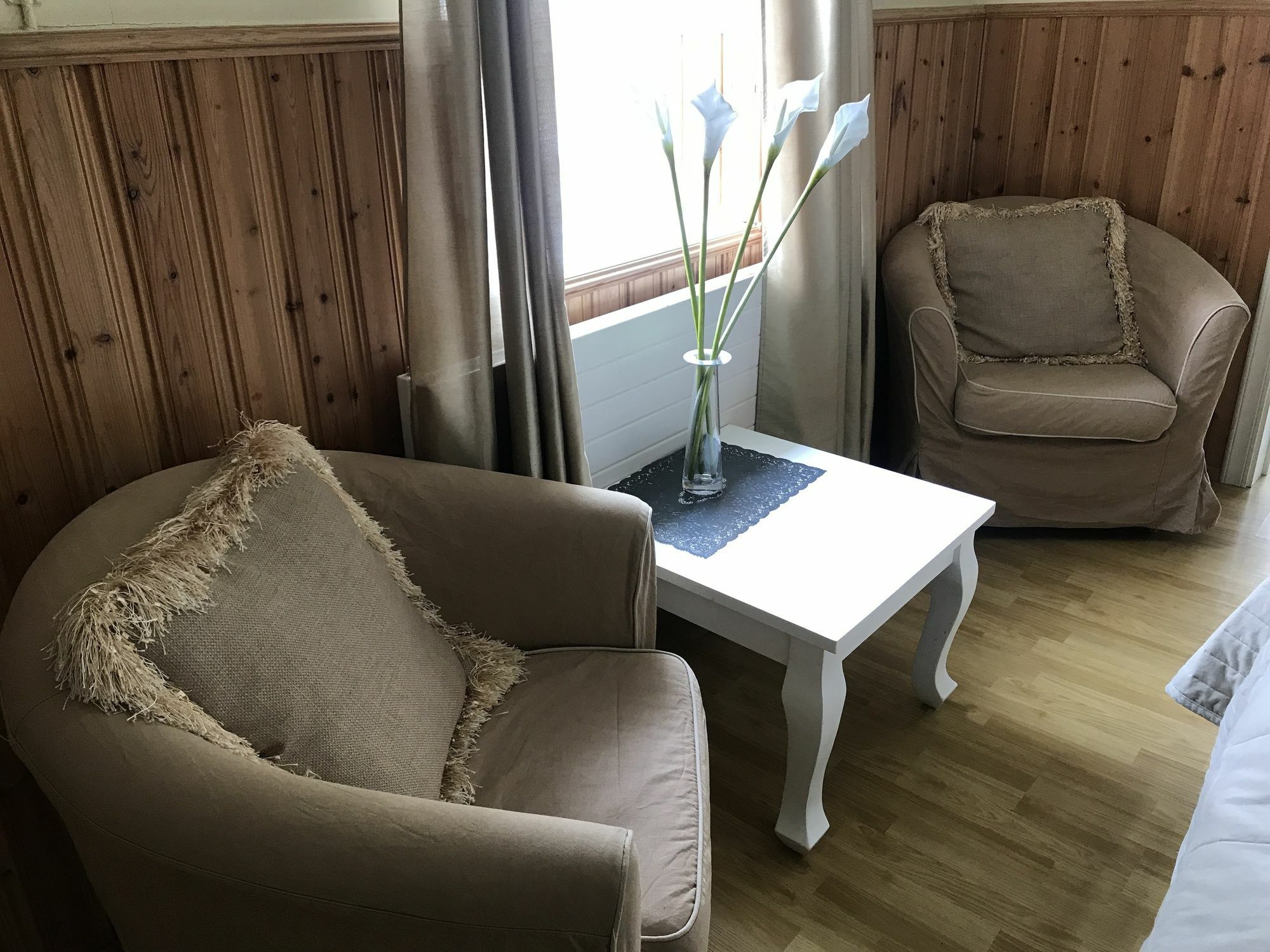 Gula Villan Guesthouse Akureyri Exteriör bild